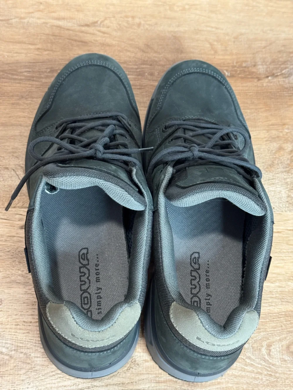 Lowa Locarno GTX Lo Hiking Shoe - Anthracite Size 9.5